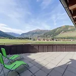 Ski-in Ski-out With Unique Views *