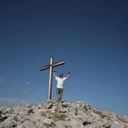 Ski-in Ski-out With Unique Views