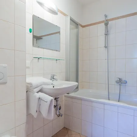 아파트 Ski-in Ski-out With Unique Views *