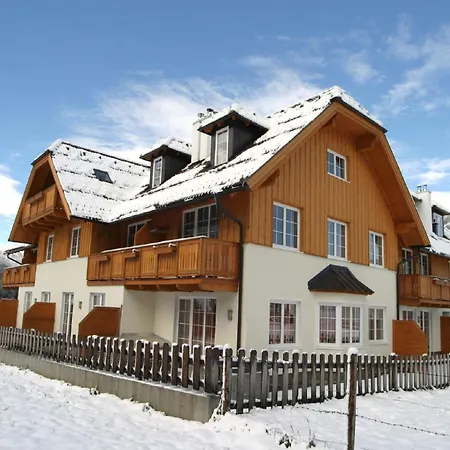 Ski-in Ski-out With Unique Views