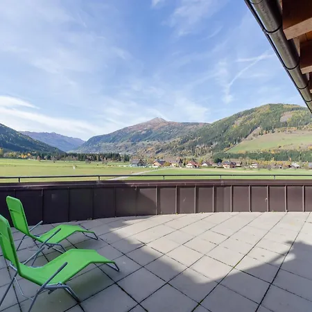 Ski-in Ski-out With Unique Views *