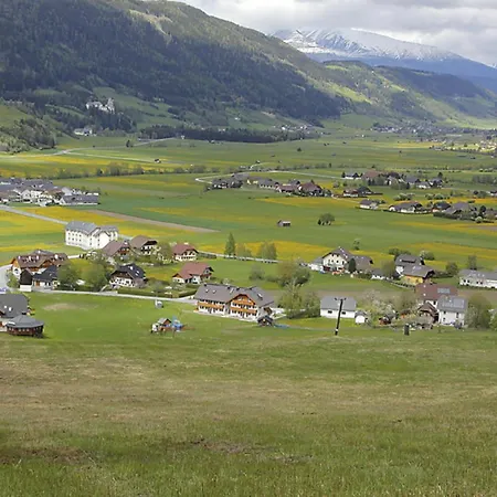 Ski-in Ski-out With Unique Views 아파트 *