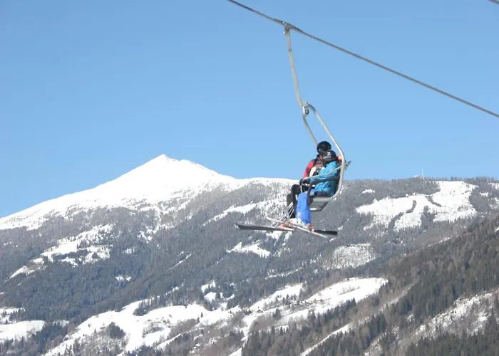 Ski-in Ski-out With Unique Views