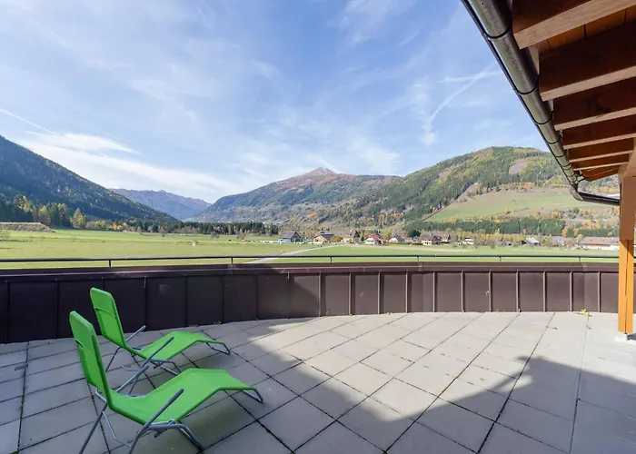 Ski-in Ski-out With Unique Views *